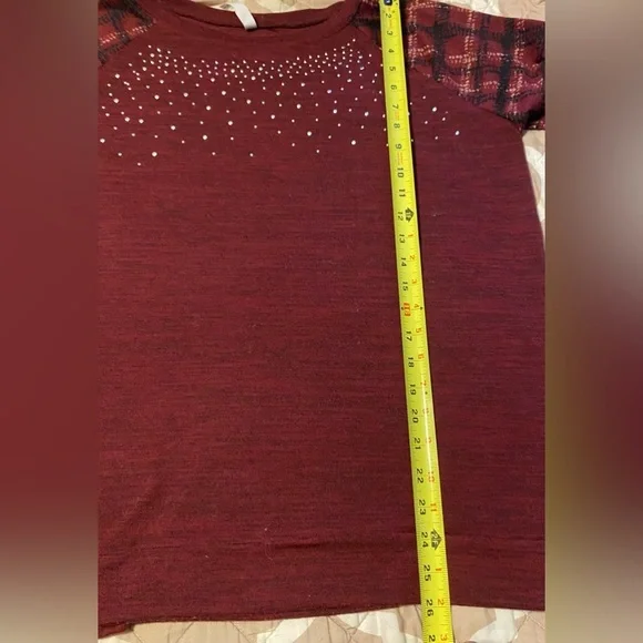 NY Collection Knit Top with Plaid Print Shoulders, 1X - Picture 7 of 7